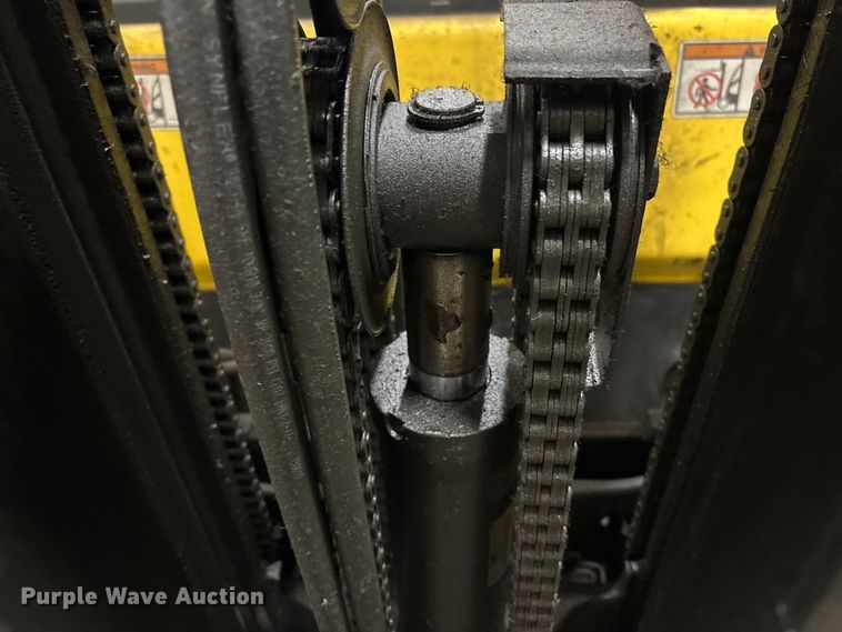 image for item DT2878 2013 Hyster S40FT forklift