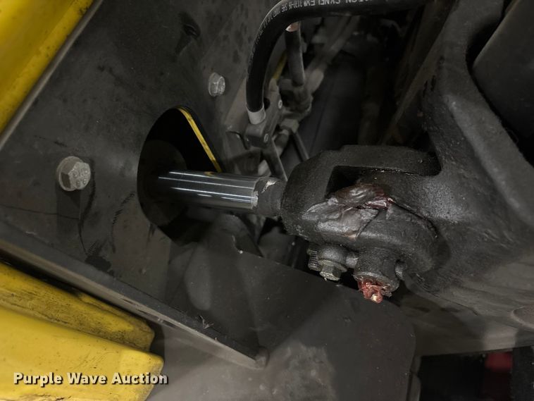 image for item DT2878 2013 Hyster S40FT forklift