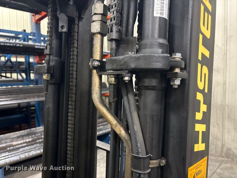 image for item DT2878 2013 Hyster S40FT forklift