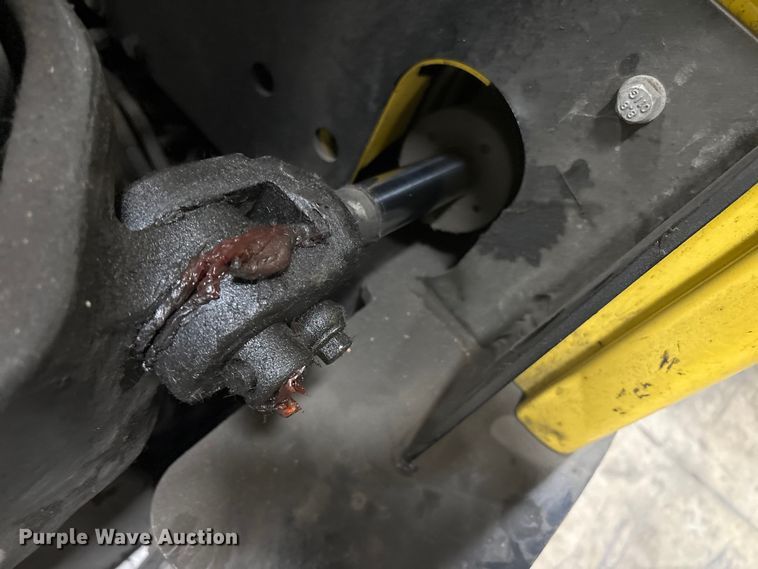 image for item DT2878 2013 Hyster S40FT forklift