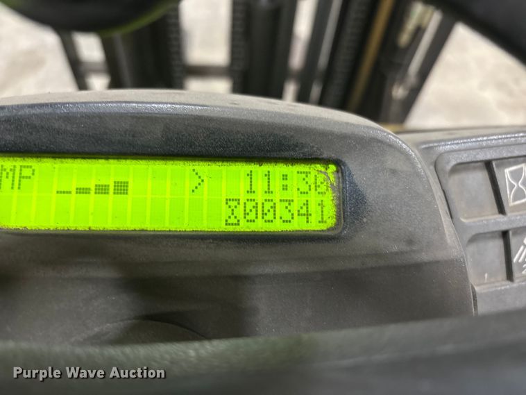 image for item DT2878 2013 Hyster S40FT forklift