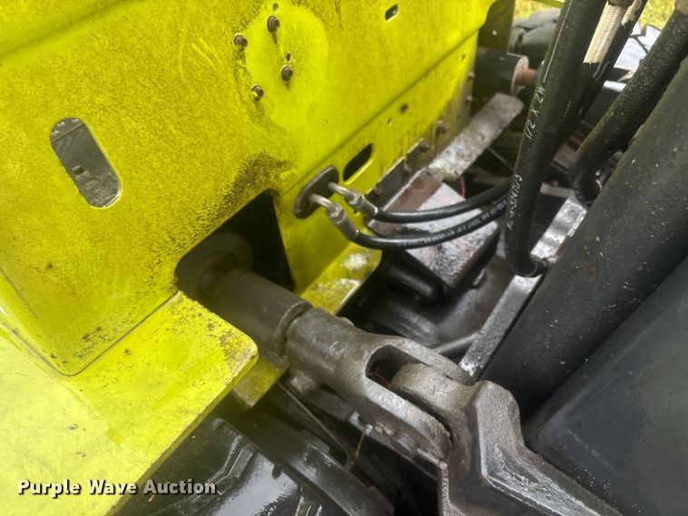 image for item DU0454 Clark GPX30 forklift