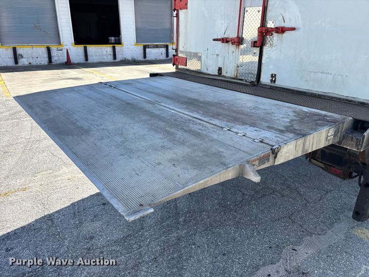 image for item DU0475 2012 Freightliner Business Class M2 box truck