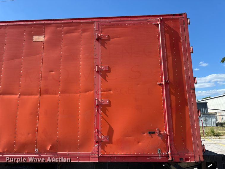 image for item DU0475 2012 Freightliner Business Class M2 box truck