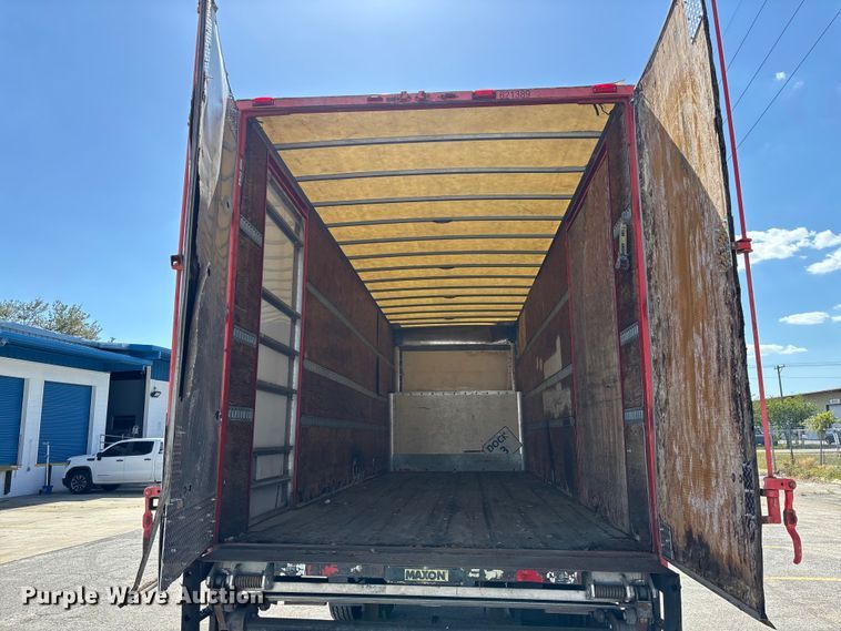 image for item DU0475 2012 Freightliner Business Class M2 box truck