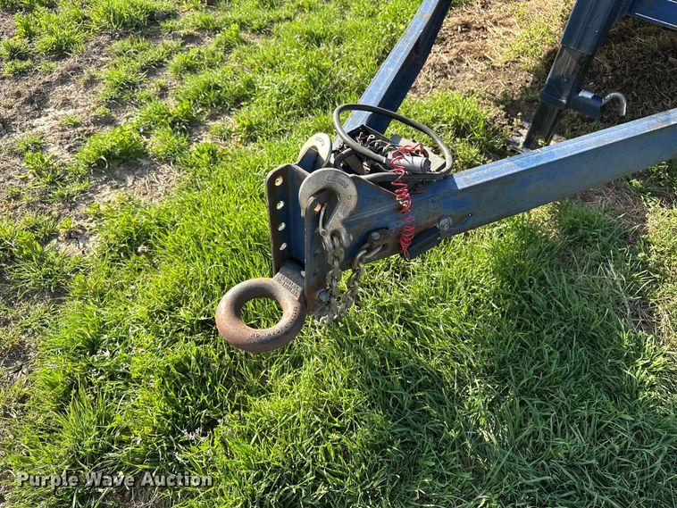 image for item DV0886 2015 Titan utility trailer