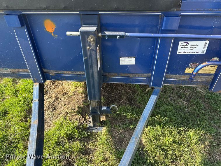 image for item DV0886 2015 Titan utility trailer