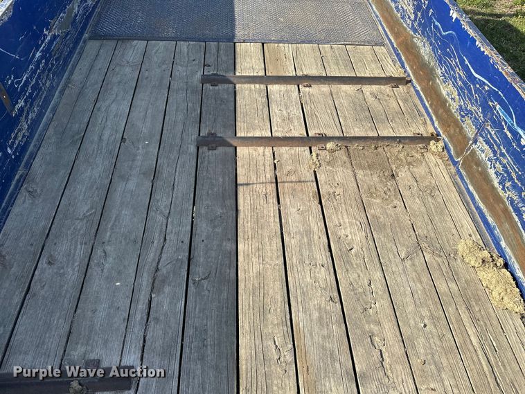 image for item DV0886 2015 Titan utility trailer