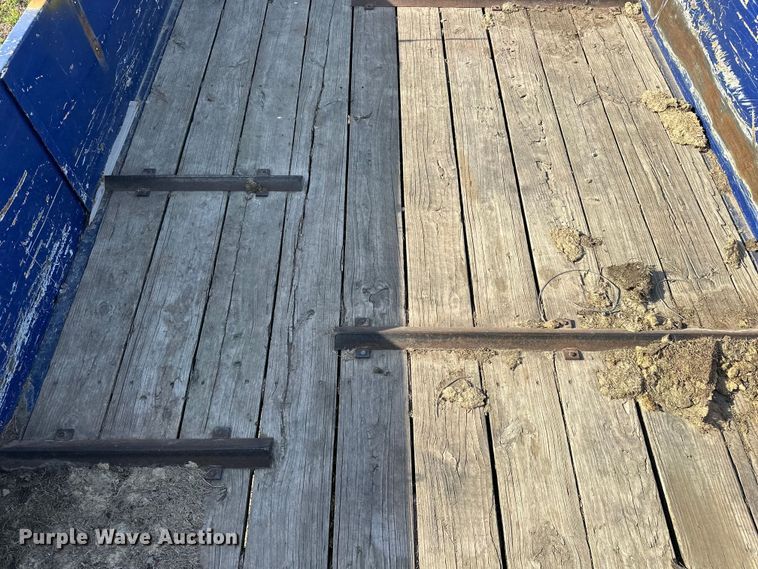 image for item DV0886 2015 Titan utility trailer