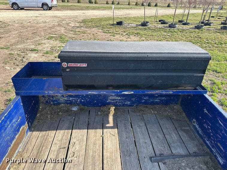 image for item DV0886 2015 Titan utility trailer