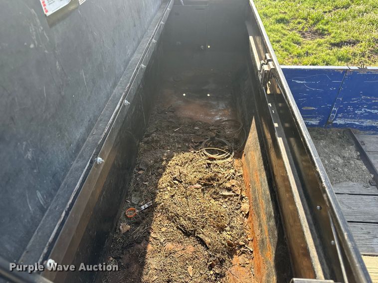 image for item DV0886 2015 Titan utility trailer