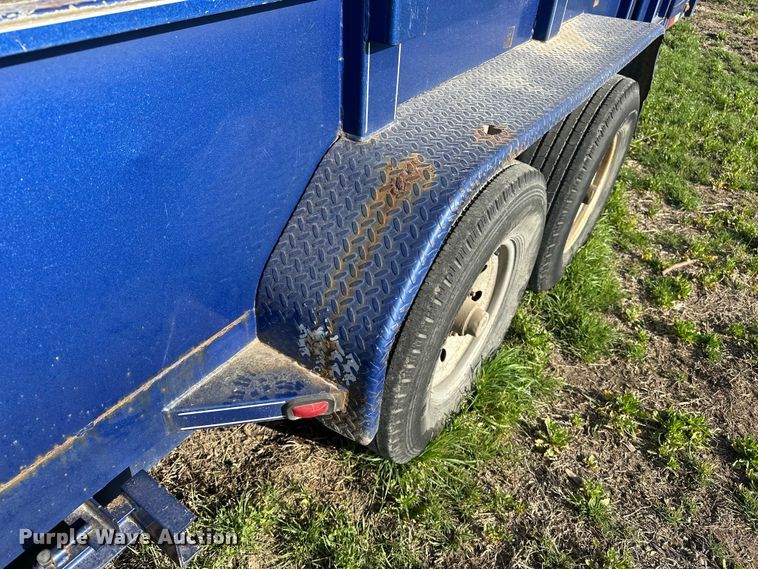 image for item DV0886 2015 Titan utility trailer