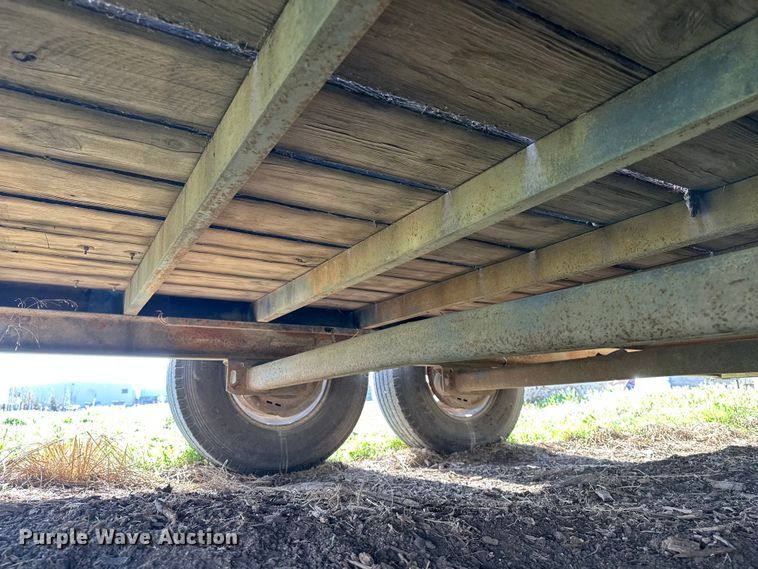 image for item DV0886 2015 Titan utility trailer