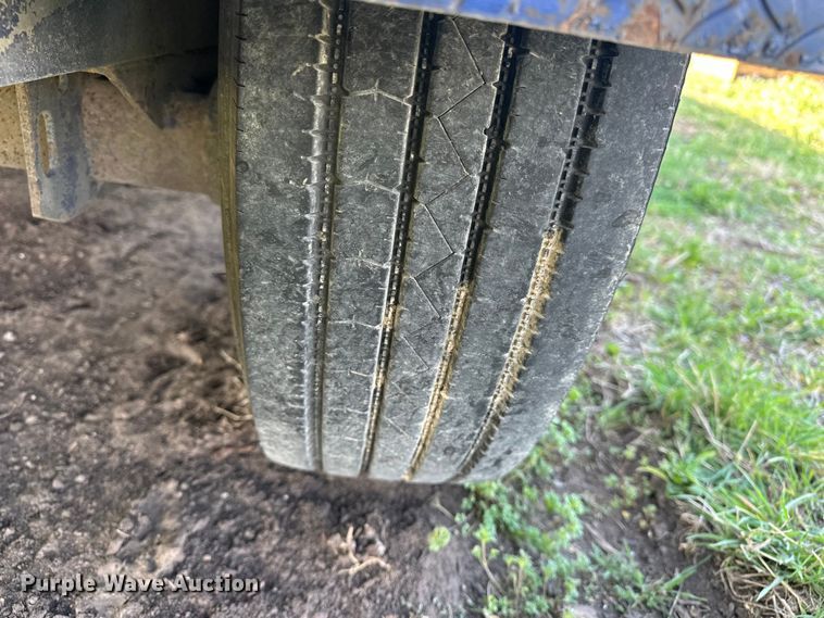 image for item DV0886 2015 Titan utility trailer