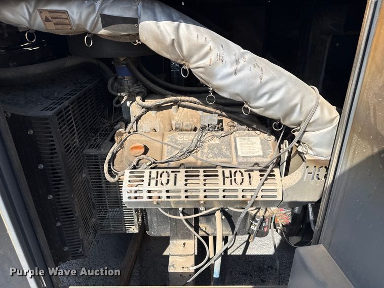 image for item DZ5367 Generac WG090 generator