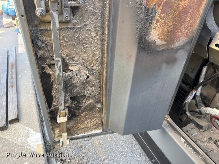 image for item DZ5367 Generac WG090 generator