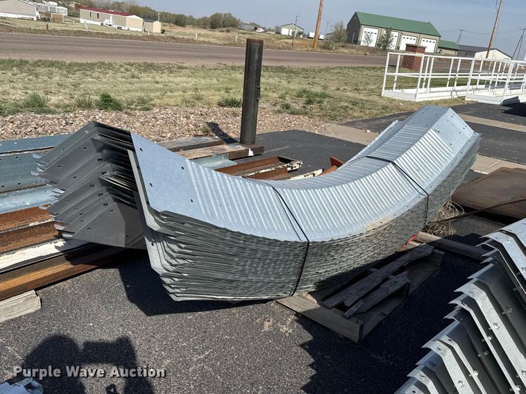 image for item DZ5368 Quonset building