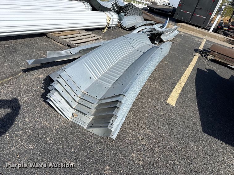 image for item DZ5368 Quonset building