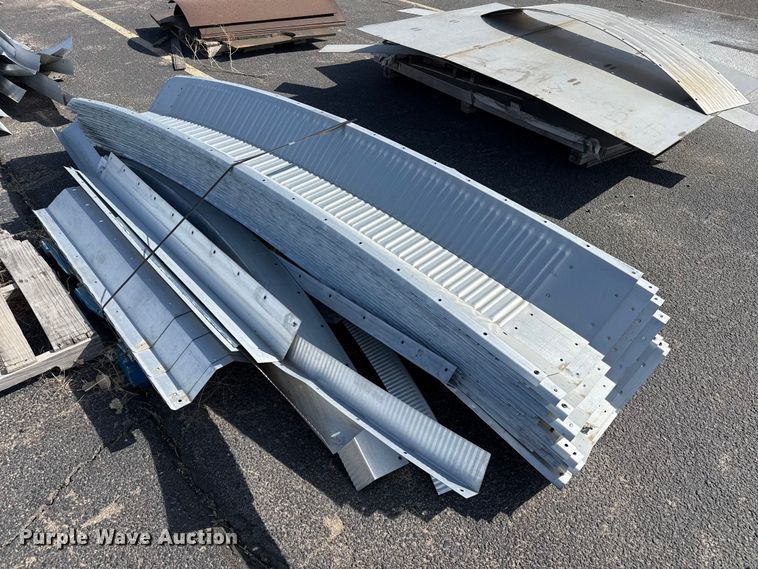 image for item DZ5368 Quonset building