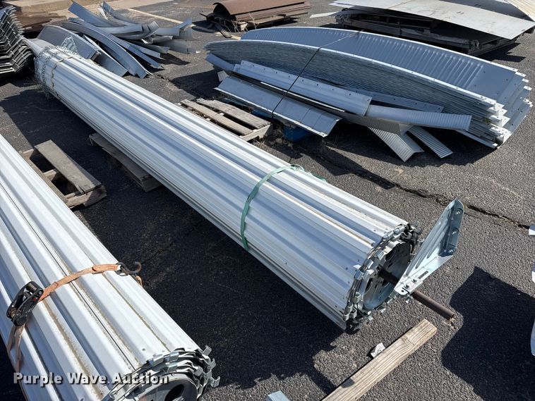 image for item DZ5368 Quonset building