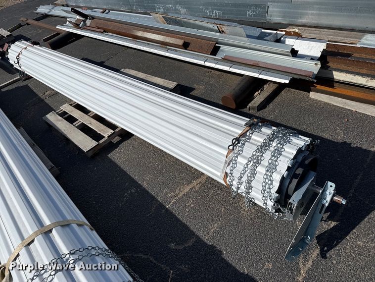 image for item DZ5368 Quonset building