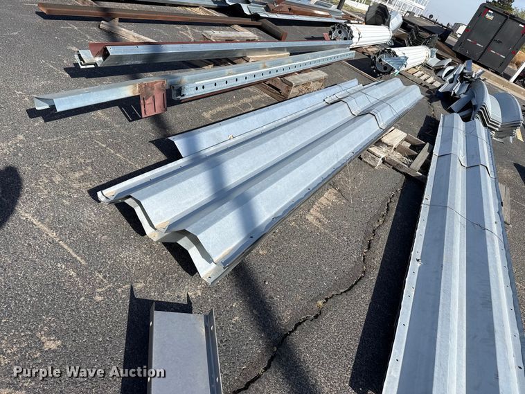 image for item DZ5368 Quonset building