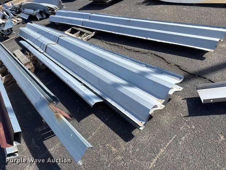 image for item DZ5368 Quonset building