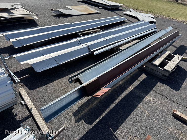 image for item DZ5368 Quonset building