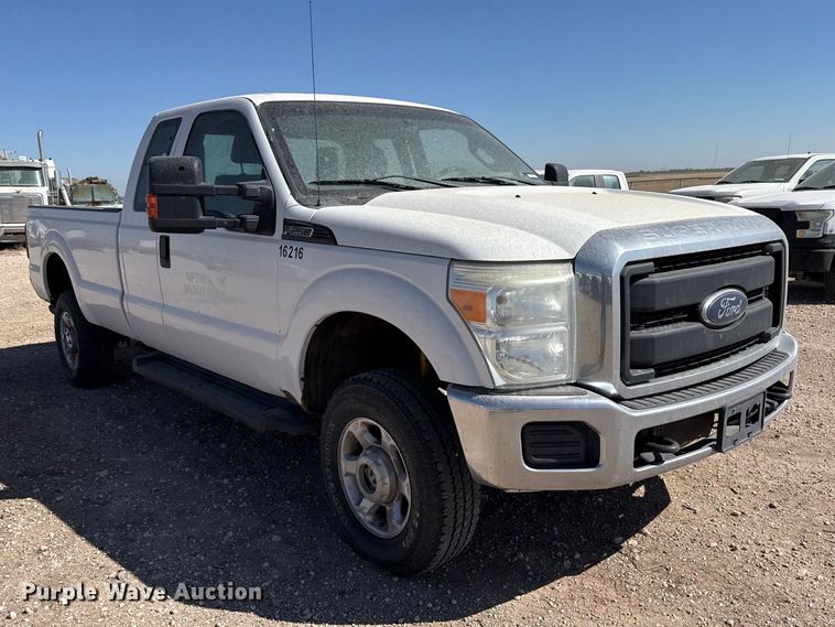 image for item DZ5382 2016 Ford F250 Super Duty Ext. Cab pickup truck