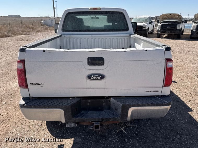 image for item DZ5382 2016 Ford F250 Super Duty Ext. Cab pickup truck