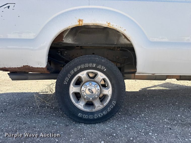 image for item DZ5382 2016 Ford F250 Super Duty Ext. Cab pickup truck