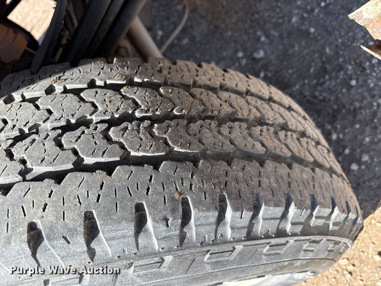 image for item DZ5382 2016 Ford F250 Super Duty Ext. Cab pickup truck