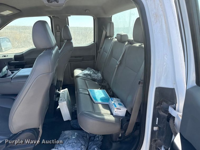 image for item DZ5383 2015 Ford F150 Ext. Cab pickup truck