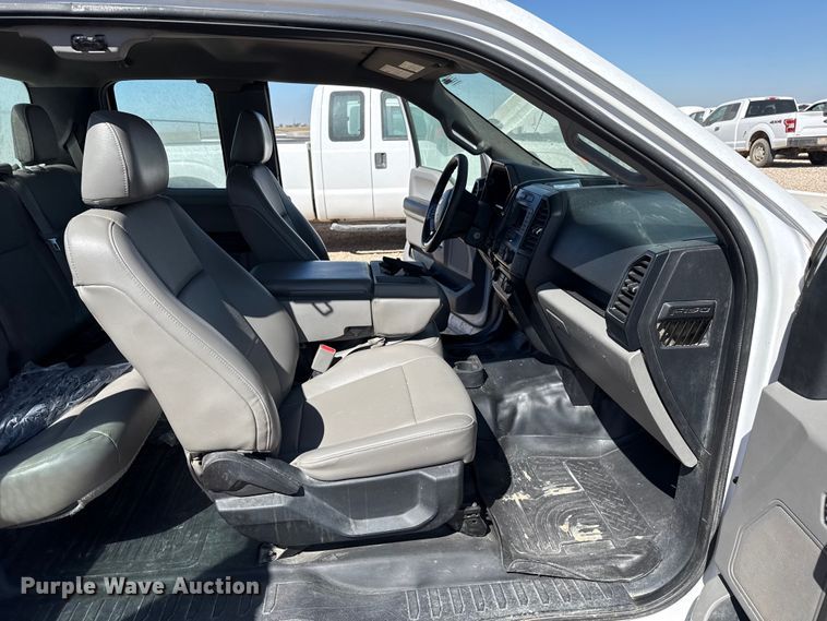 image for item DZ5383 2015 Ford F150 Ext. Cab pickup truck