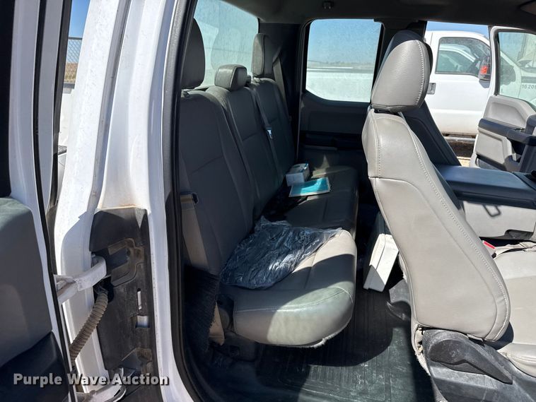 image for item DZ5383 2015 Ford F150 Ext. Cab pickup truck