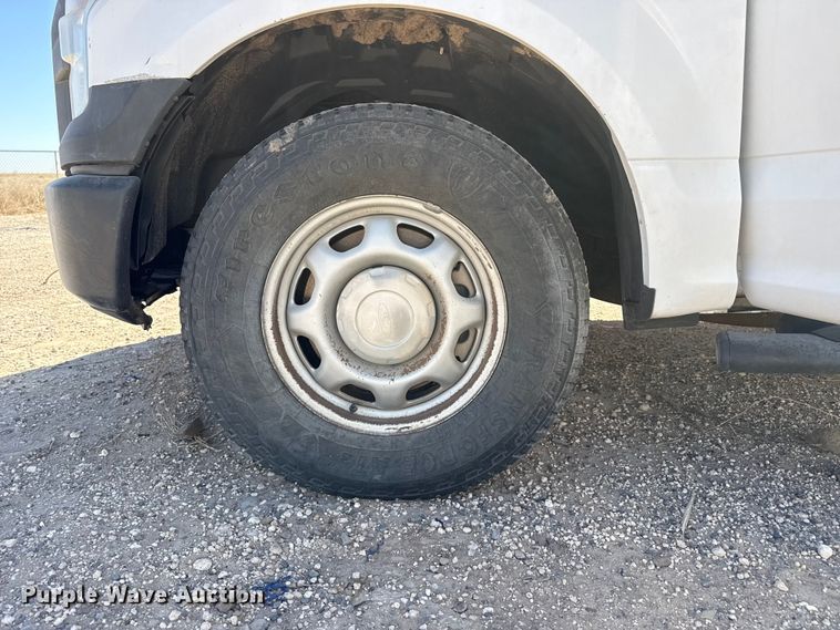 image for item DZ5383 2015 Ford F150 Ext. Cab pickup truck