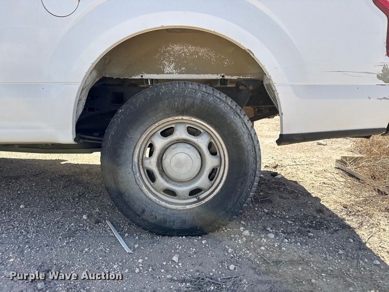 image for item DZ5383 2015 Ford F150 Ext. Cab pickup truck