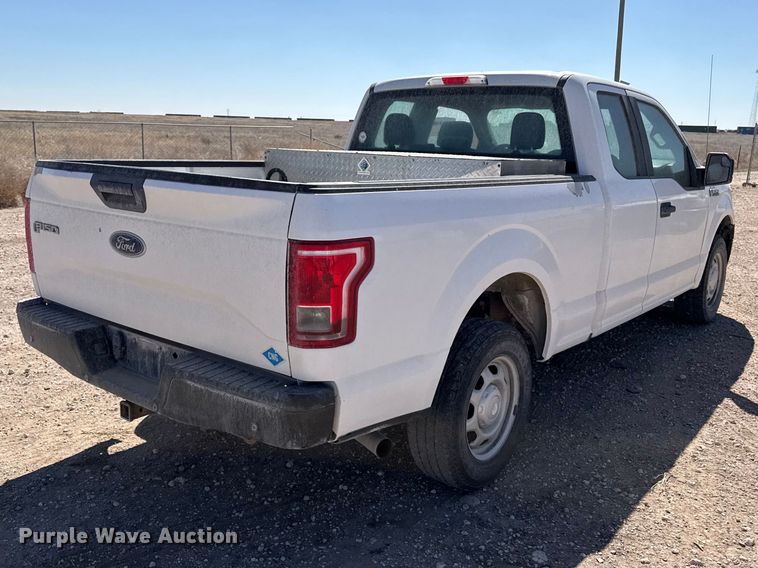 image for item DZ5386 2015 Ford F150 Ext. Cab pickup truck