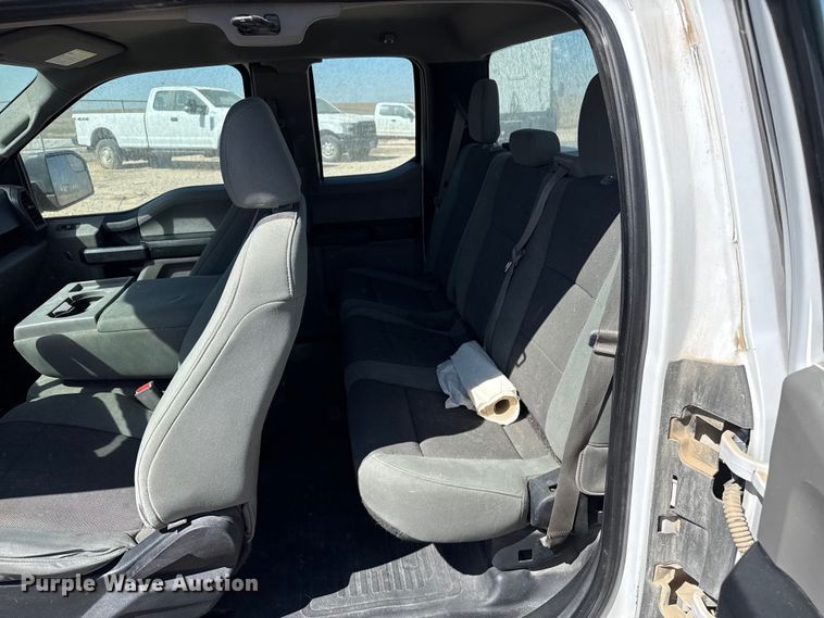 image for item DZ5386 2015 Ford F150 Ext. Cab pickup truck