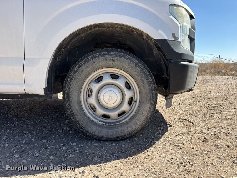 image for item DZ5386 2015 Ford F150 Ext. Cab pickup truck