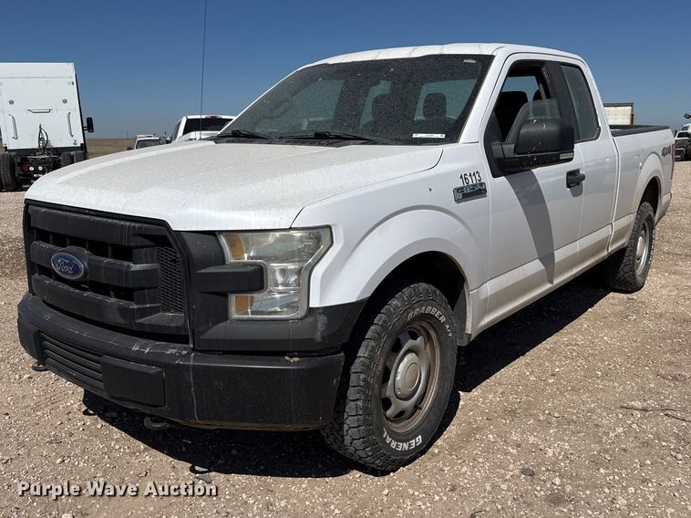 image for item DZ5388 2016 Ford F150 Ext. Cab pickup truck