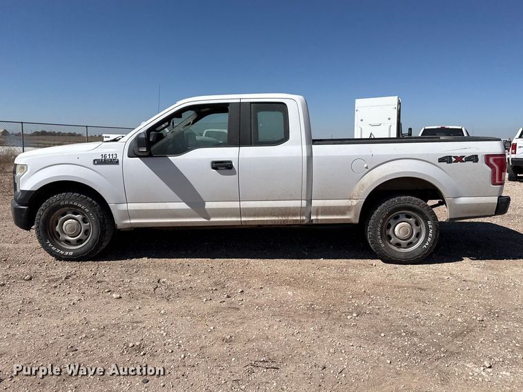 image for item DZ5388 2016 Ford F150 Ext. Cab pickup truck