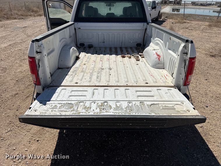 image for item DZ5388 2016 Ford F150 Ext. Cab pickup truck