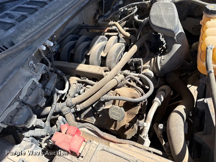 image for item DZ5388 2016 Ford F150 Ext. Cab pickup truck