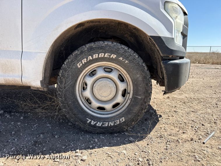 image for item DZ5388 2016 Ford F150 Ext. Cab pickup truck