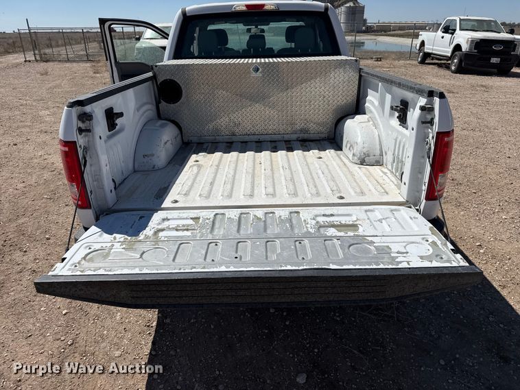 image for item DZ5389 2016 Ford F150 Ext. Cab pickup truck
