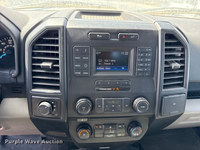 image for item DZ5389 2016 Ford F150 Ext. Cab pickup truck