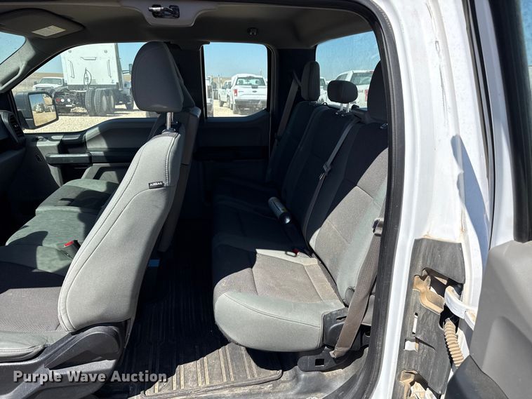 image for item DZ5389 2016 Ford F150 Ext. Cab pickup truck