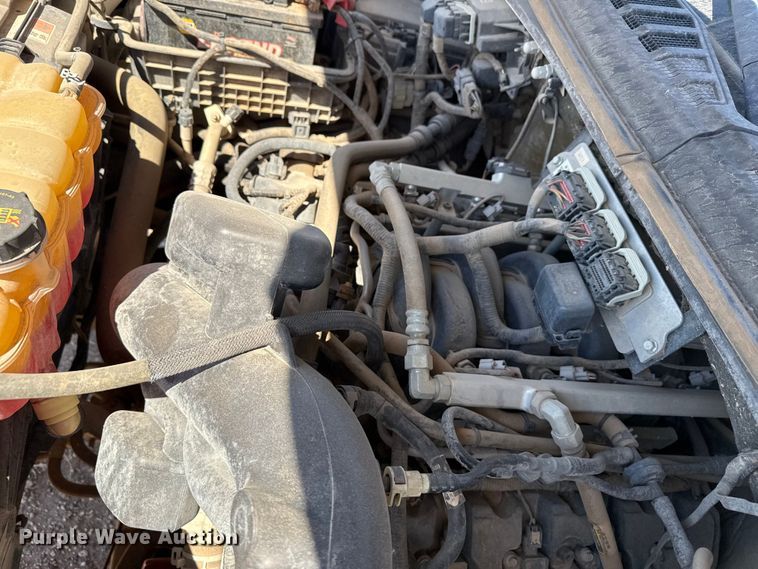 image for item DZ5389 2016 Ford F150 Ext. Cab pickup truck