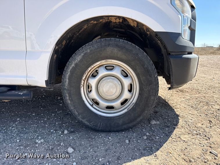 image for item DZ5389 2016 Ford F150 Ext. Cab pickup truck